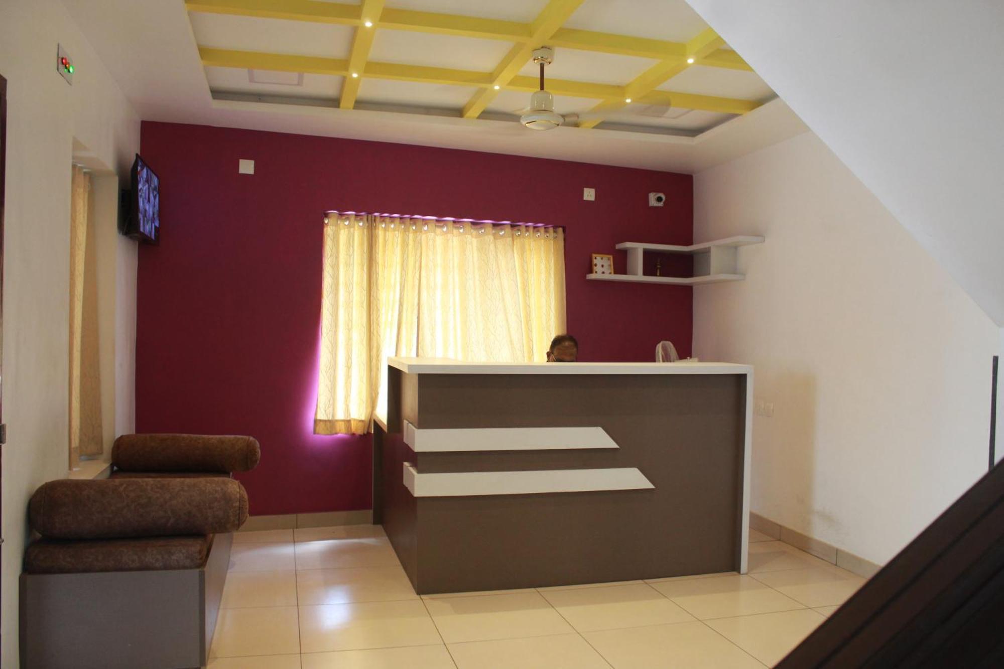 Anna Hotel Thiruvananthapuram Екстериор снимка