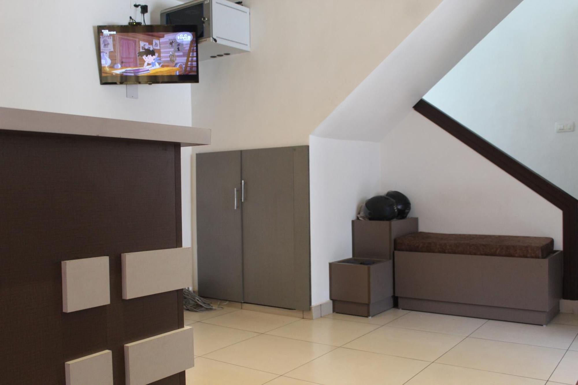 Anna Hotel Thiruvananthapuram Екстериор снимка